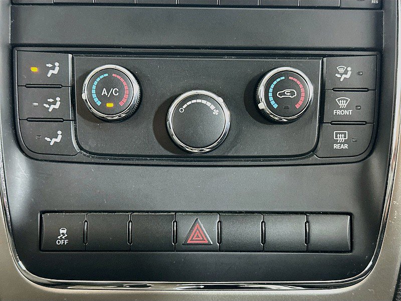 Used 2013 Jeep Grand Cherokee Laredo AWD/4WD image 15