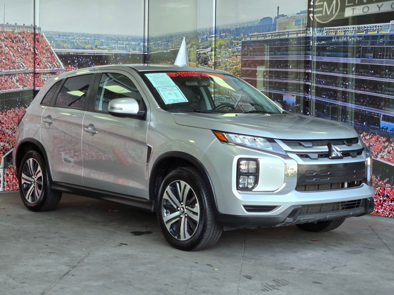 Used 2024 Mitsubishi Outlander Sport SE image 1