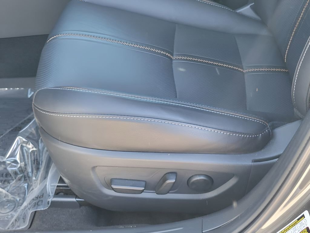 Used 2025 MAZDA CX-50 AWD 2.5 S w/ Weather Package image 13