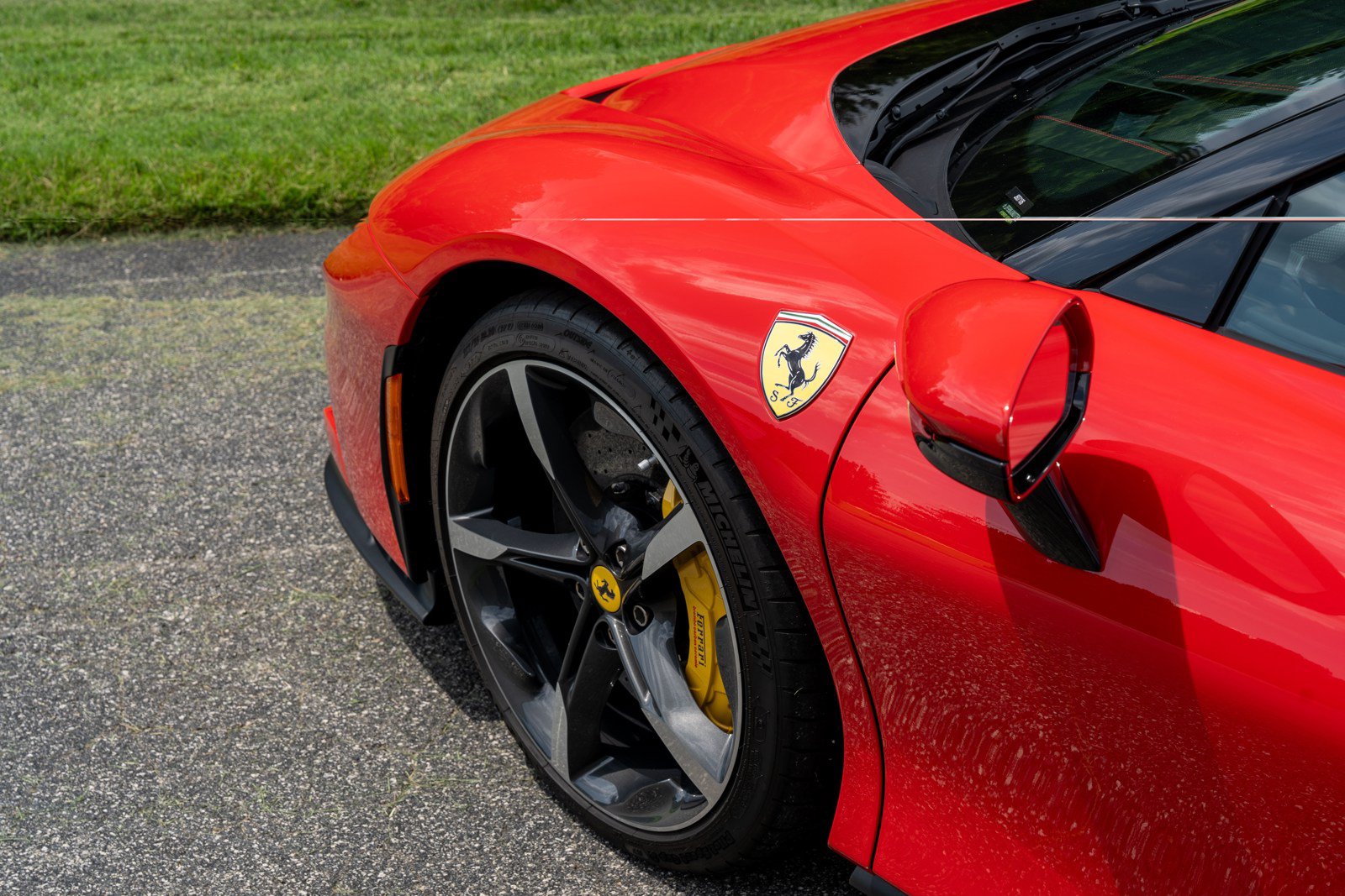Used 2022 Ferrari SF90 Stradale AWD/4WD image 11
