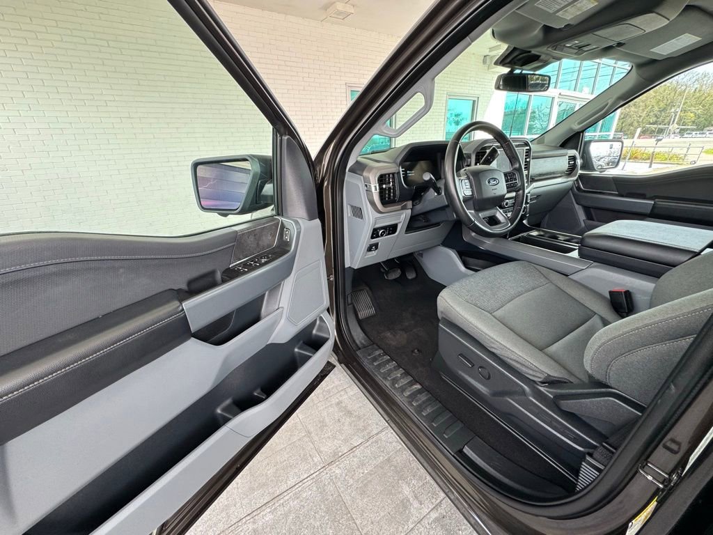 Used 2024 Ford F150 XLT w/ Mobile Office Package image 11