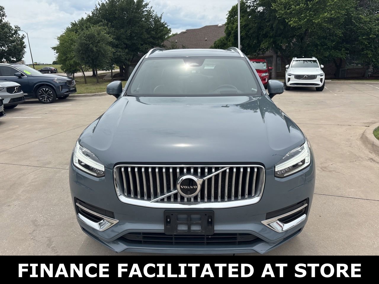 Certified 2023 Volvo XC90 T8 Ultimate AWD/4WD image 2