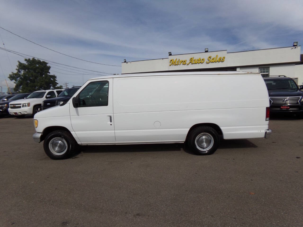 Used 1995 Ford E-250 and Econoline 250 Super RWD image 2