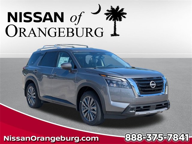 New 2025 Nissan Pathfinder SL image 1