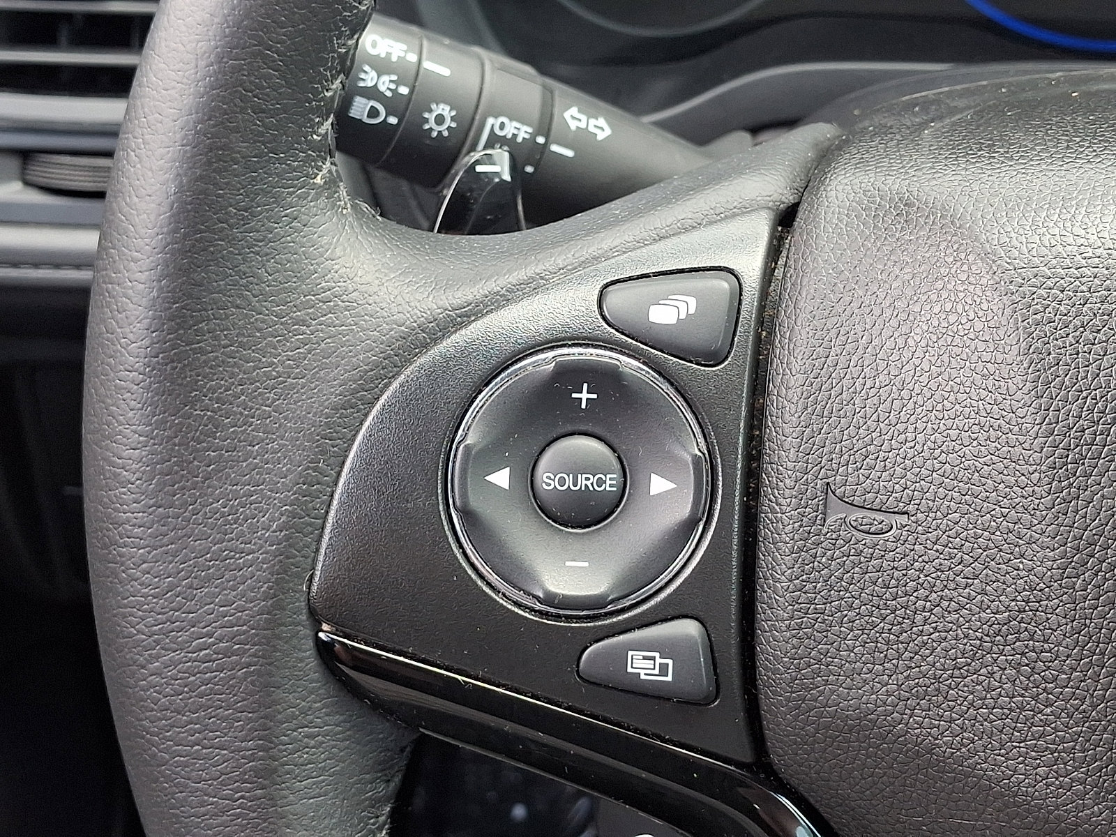 Used 2020 Honda HR-V Sport image 21