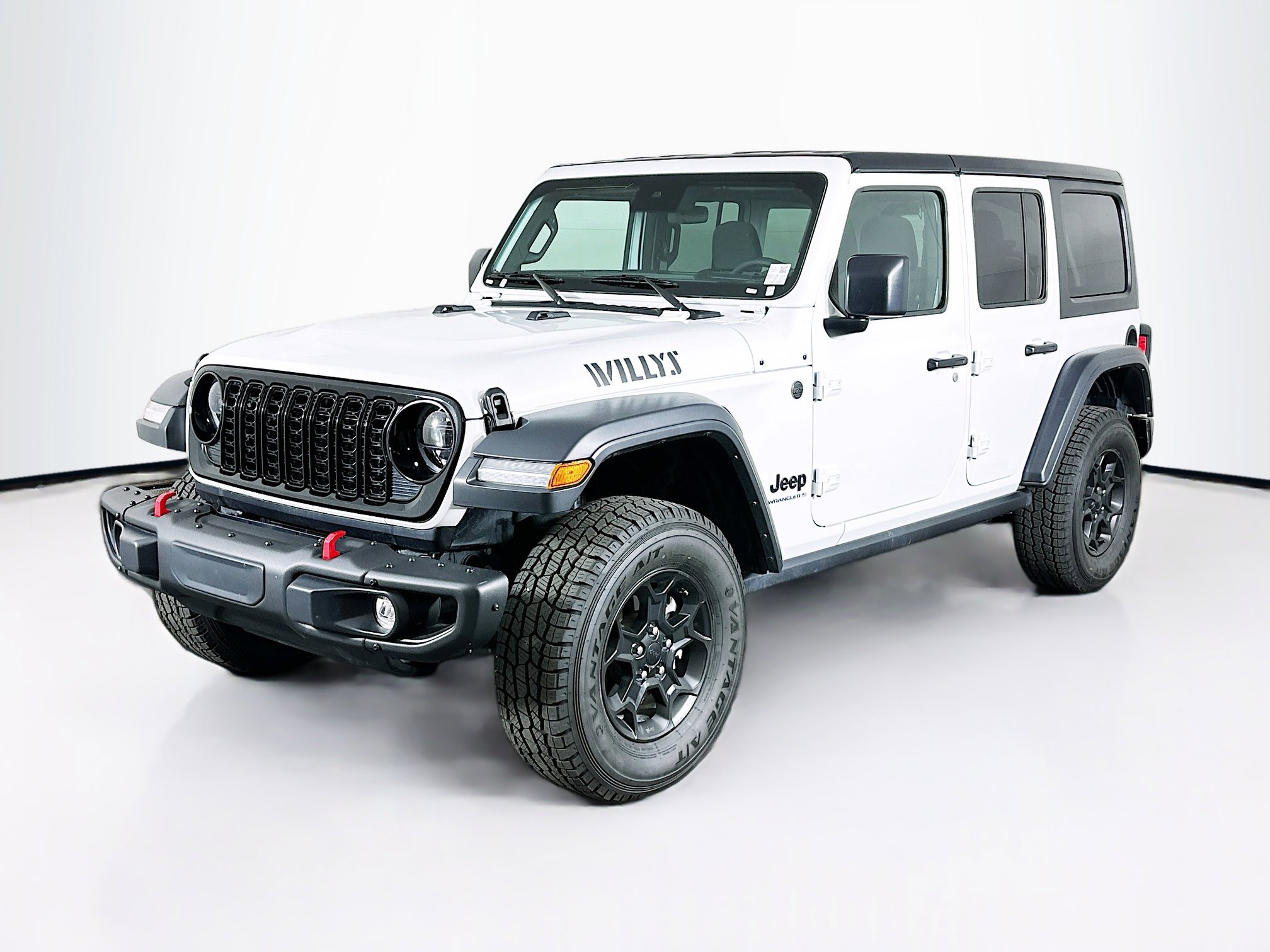 Used 2025 Jeep Wrangler Willys image 3