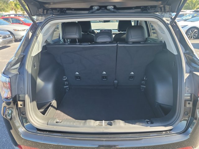 Used 2022 Jeep Compass Latitude FWD image 11
