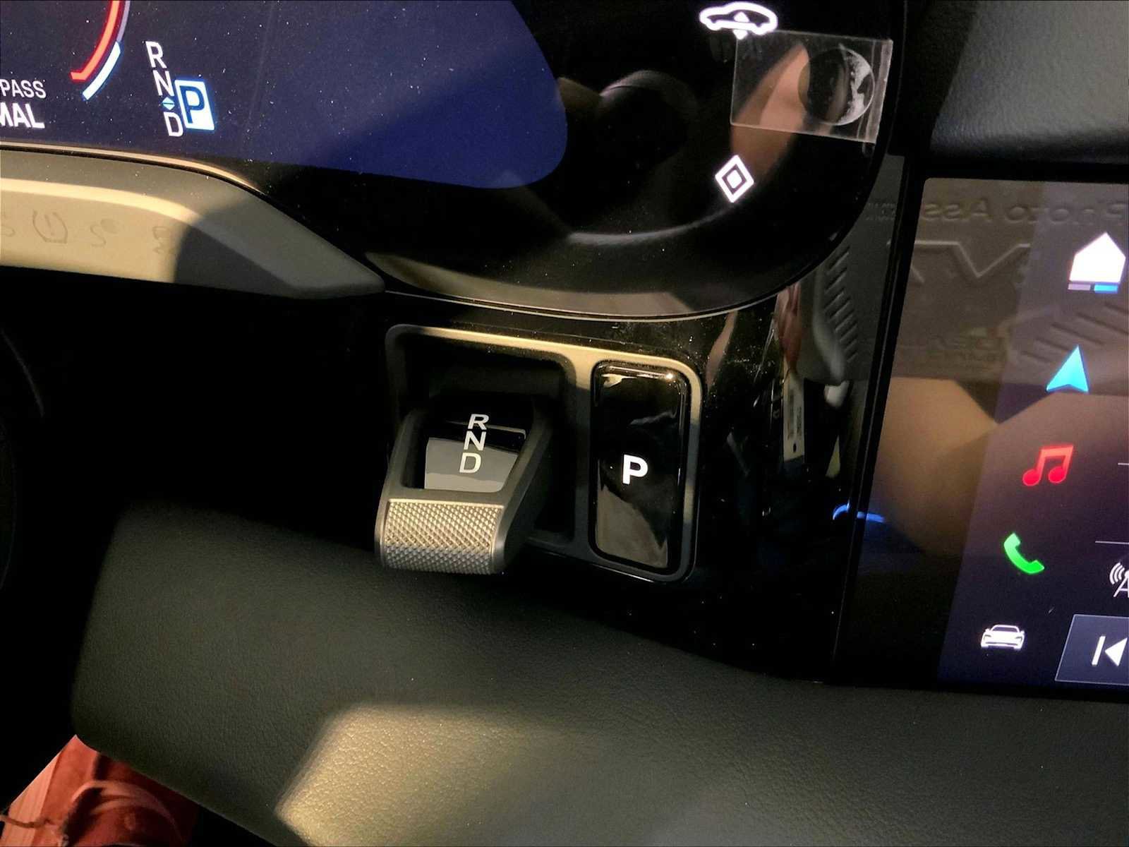 New 2026 Porsche Taycan 4S AWD/4WD image 17
