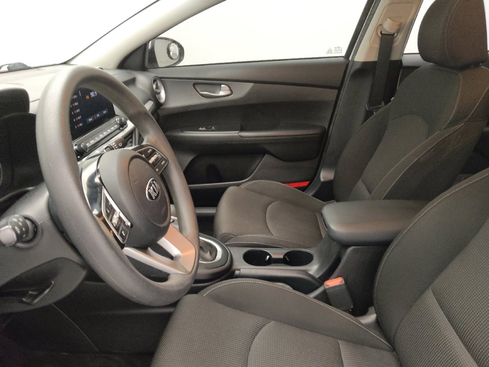 Used 2021 Kia Forte LXS image 17