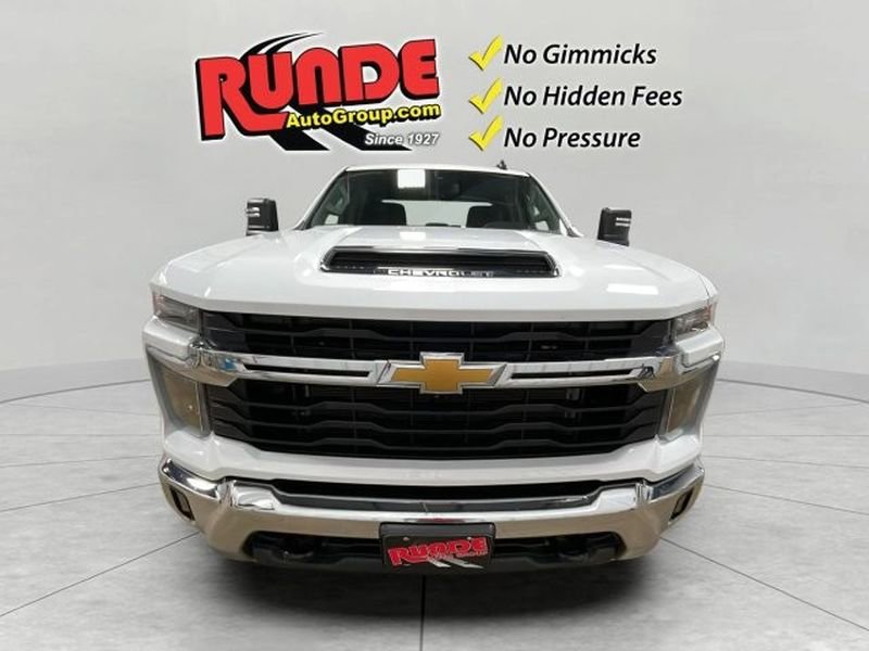 Used 2024 Chevrolet Silverado 2500 LT w/ All Star Edition image 9