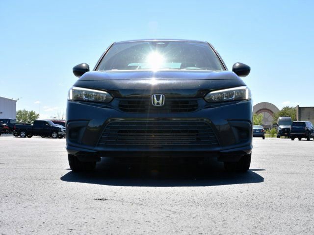 Used 2022 Honda Civic EX image 2
