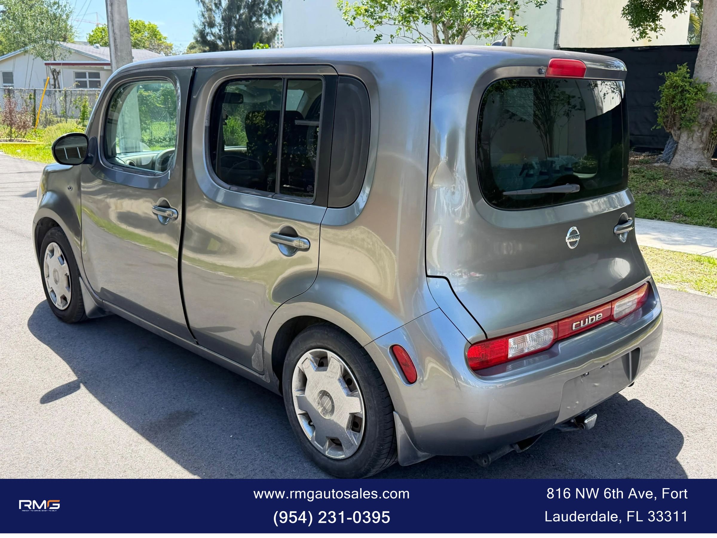 Used 2012 Nissan Cube 1.8 S w/ Interior Illumination Pkg image 8