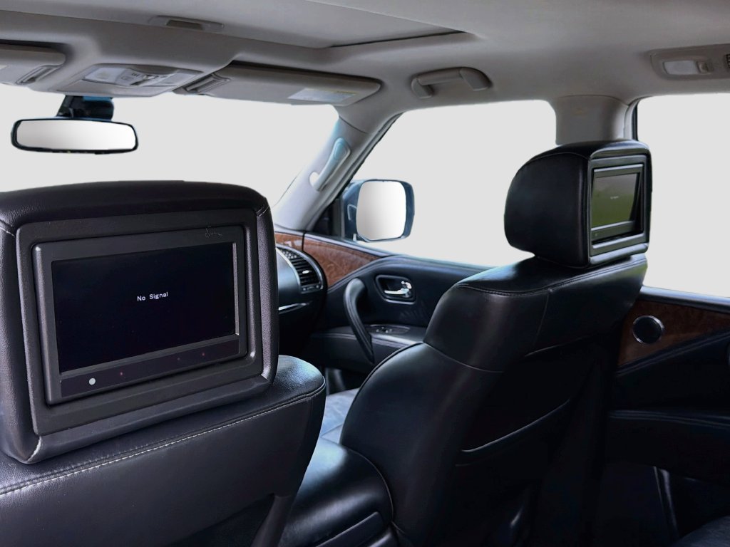 Used 2016 INFINITI QX80 4WD w/ Driver's Assistance Package image 30