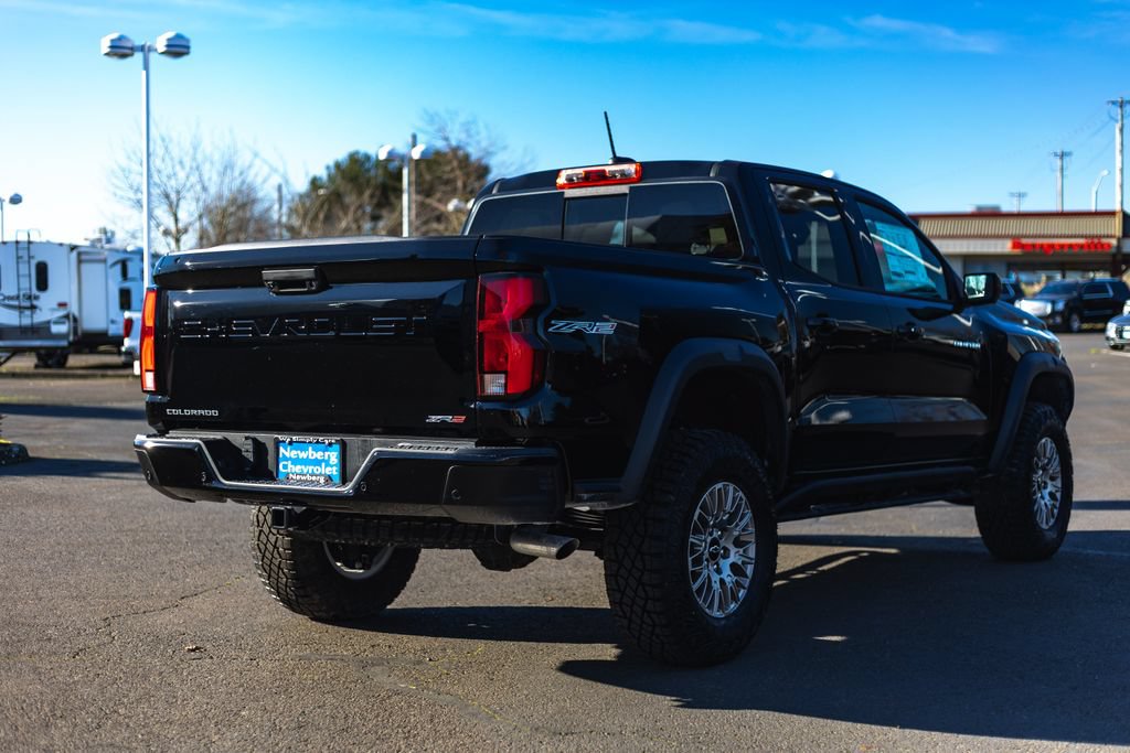 New 2026 Chevrolet Colorado ZR2 w/ Off-Road Front Bumper Package AWD/4WD image 8