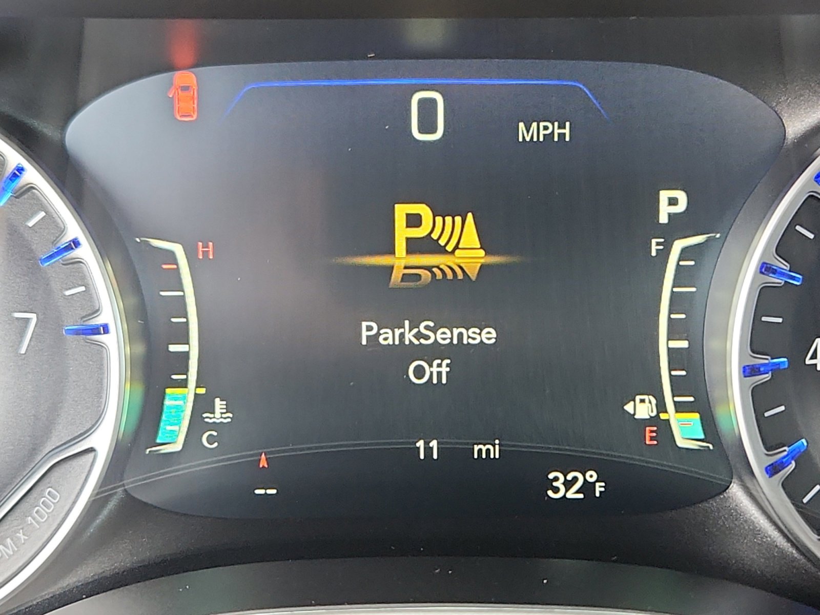 New 2026 Chrysler Pacifica Select AWD/4WD image 12