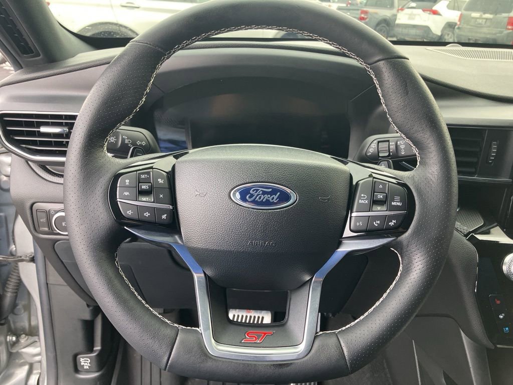 Used 2023 Ford Explorer ST w/ Equipment Group 401A image 13
