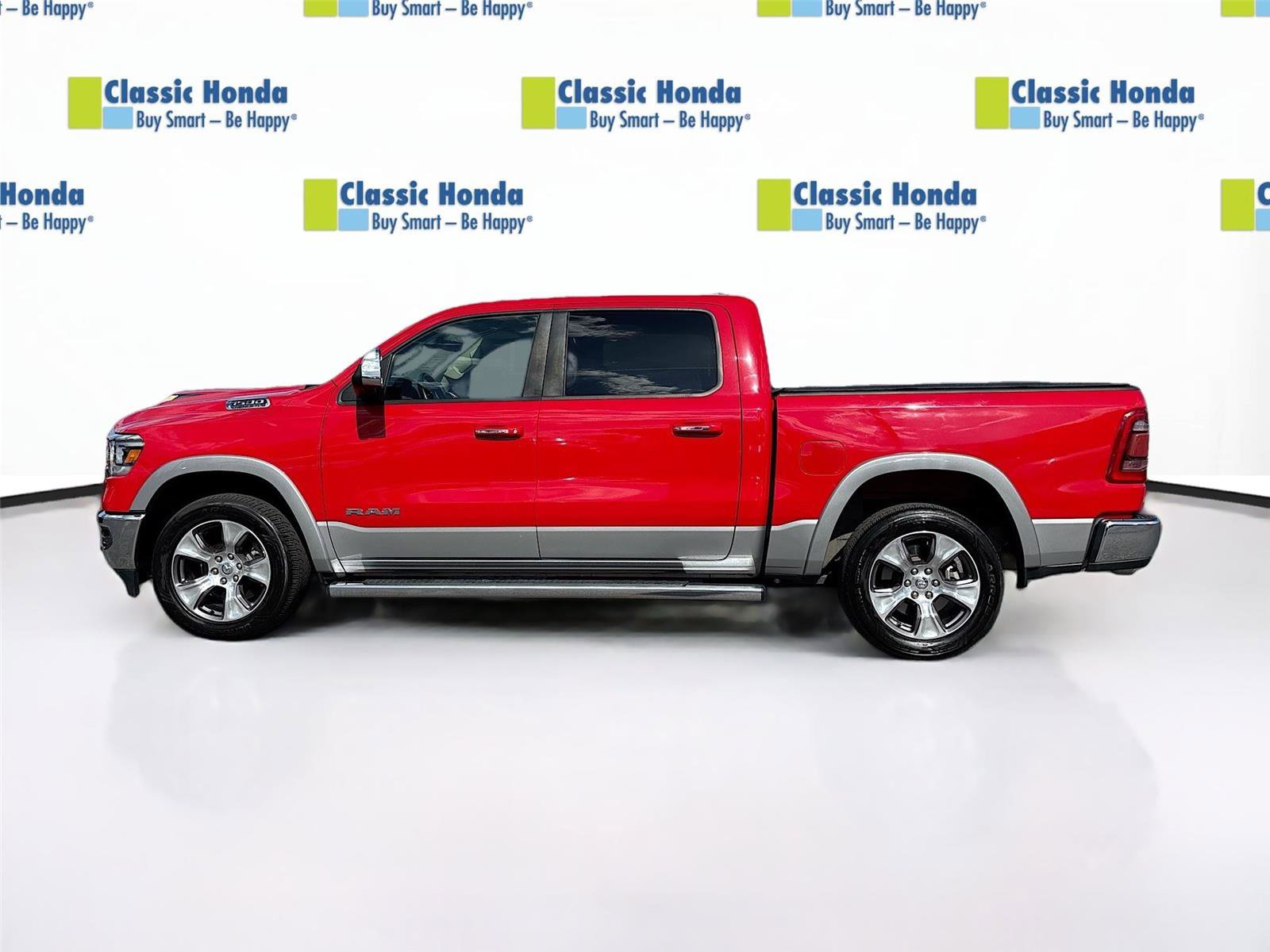 Used 2021 RAM 1500 Laramie AWD/4WD image 4