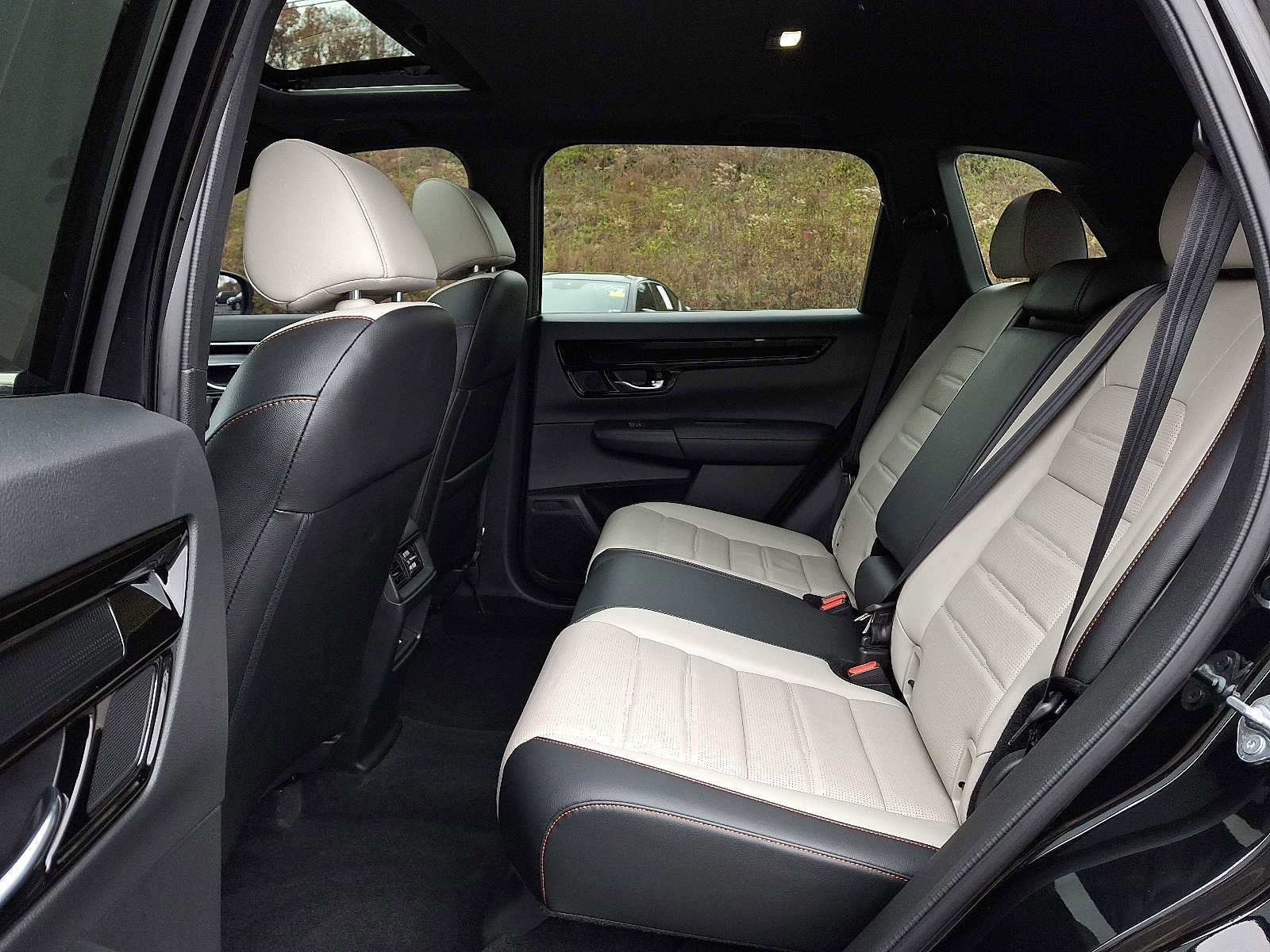 Used 2024 Honda CR-V Sport Touring image 10