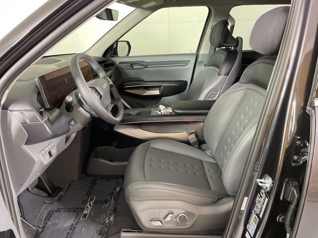 New 2026 Kia EV9 Wind image 16