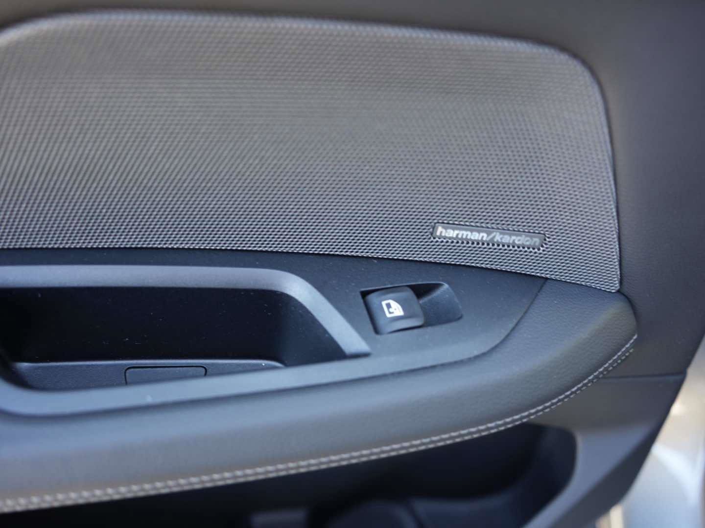 Certified 2025 BMW i4 xDrive40i image 10