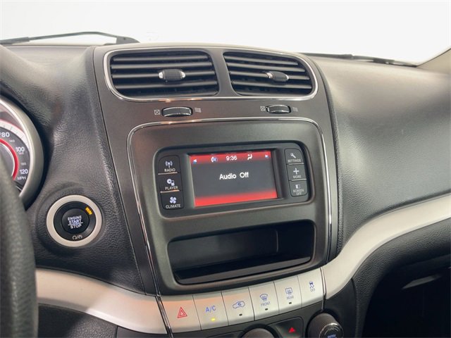 Used 2019 Dodge Journey SE image 17