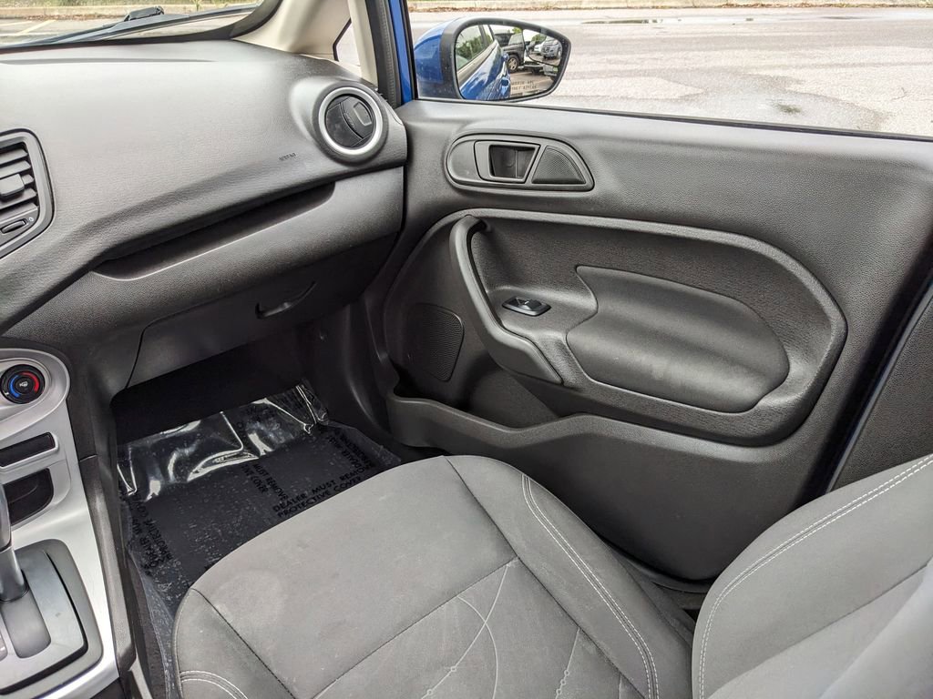Certified 2019 Ford Fiesta SE image 20