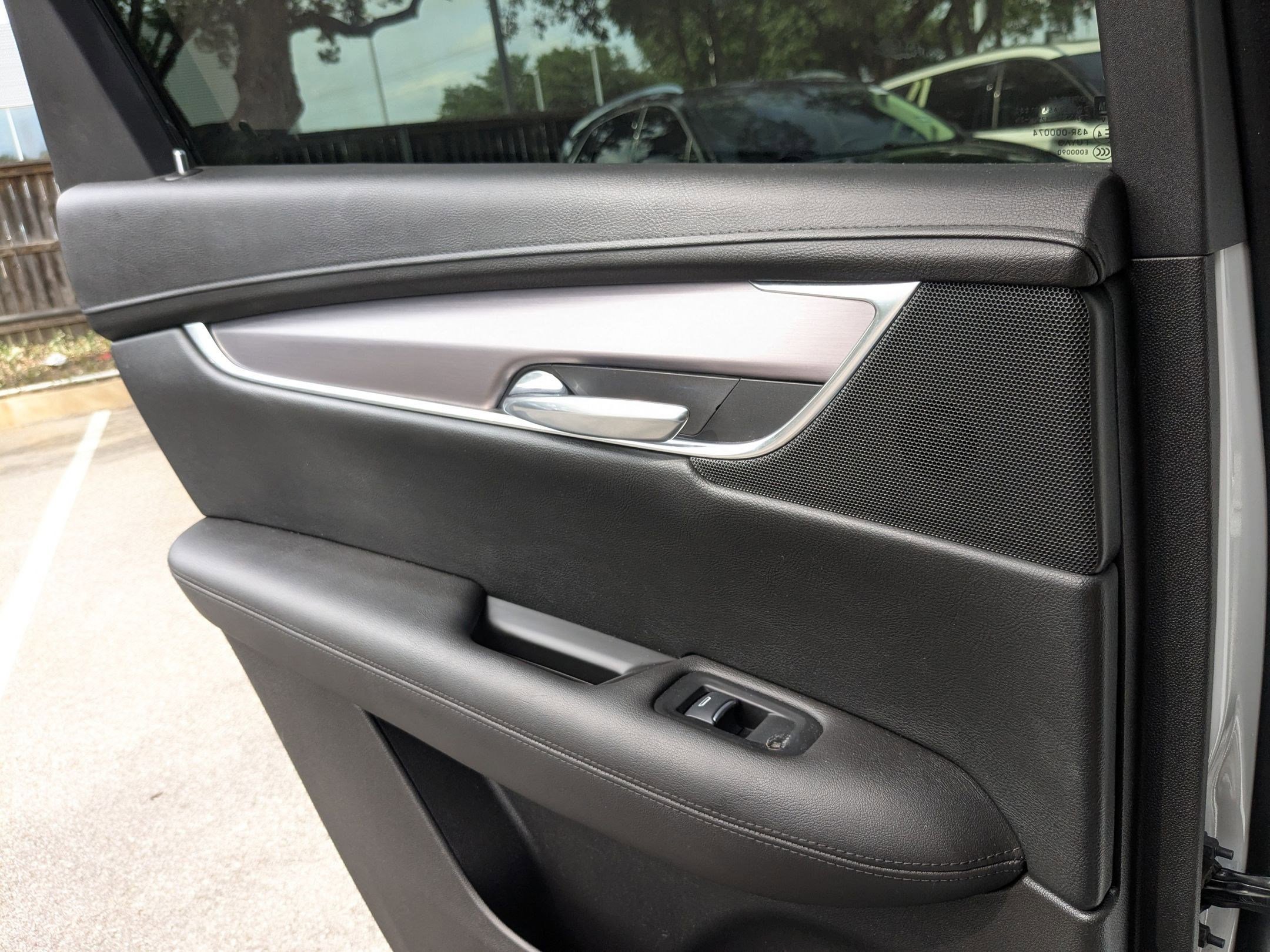 Used 2017 Cadillac XT5 Premium Luxury FWD image 19