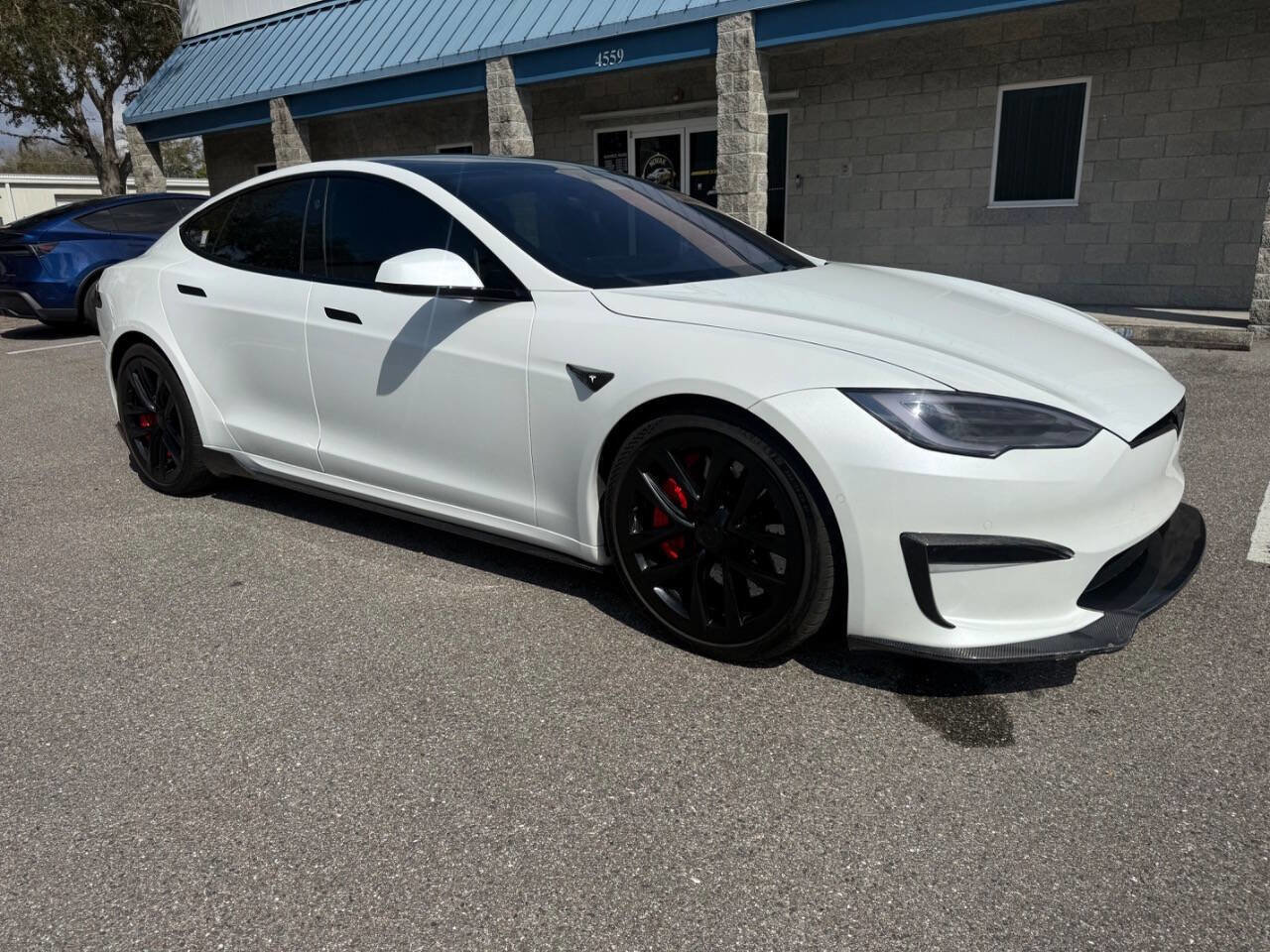 Used 2021 Tesla Model S Plaid image 11