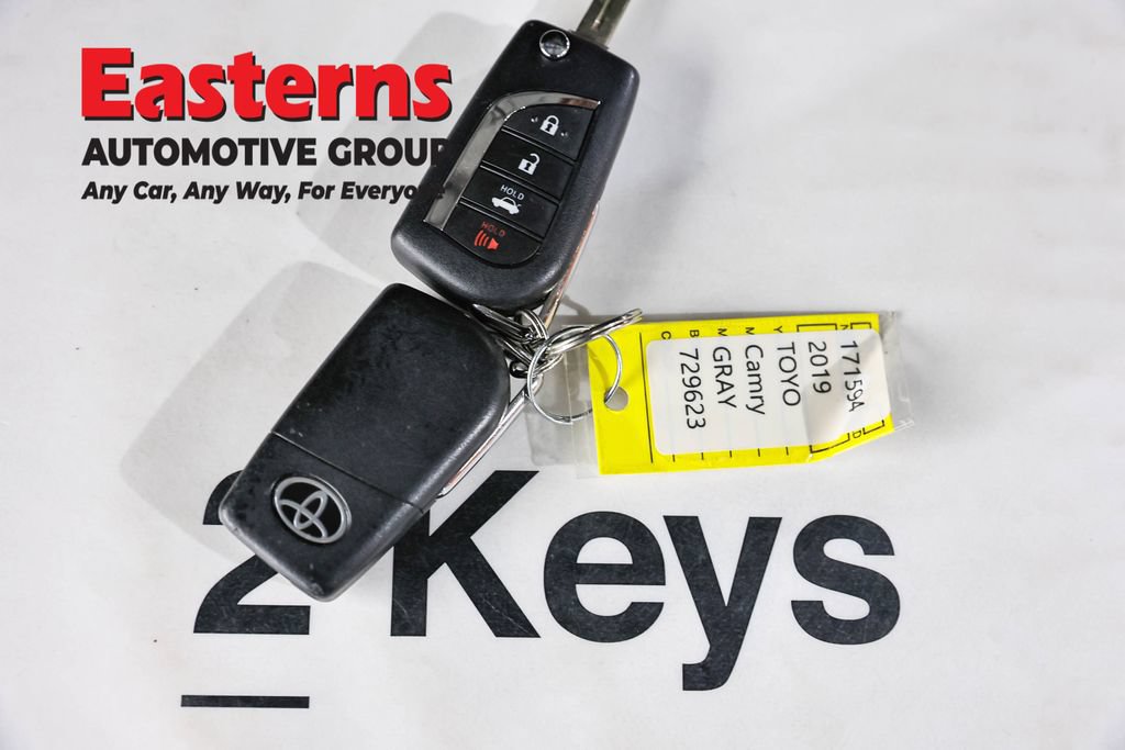 Used 2019 Toyota Camry LE FWD image 24