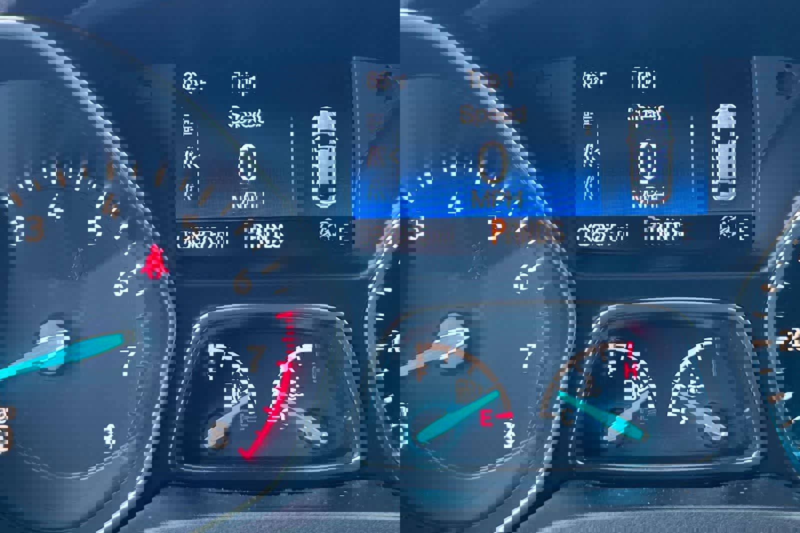 Used 2018 Ford Escape SE w/ SE Sport Appearance Package image 26