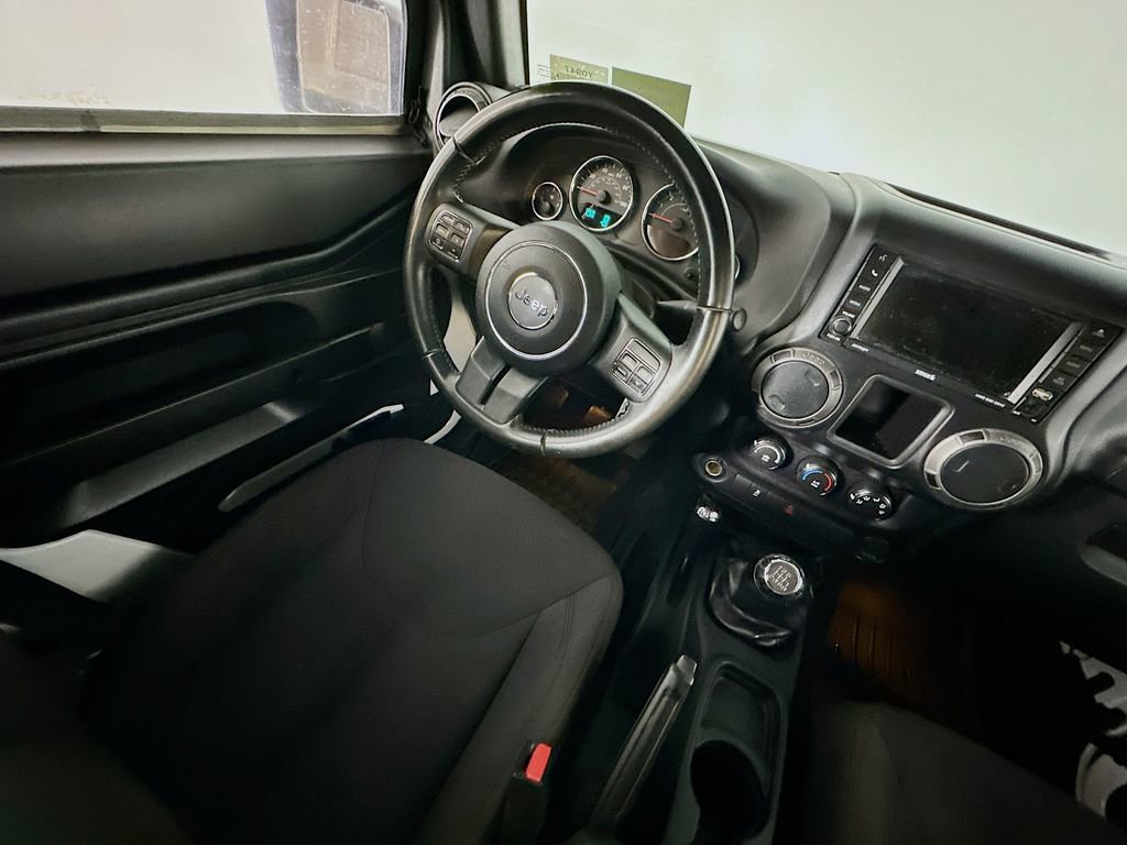 Used 2016 Jeep Wrangler Unlimited Sport AWD/4WD image 9