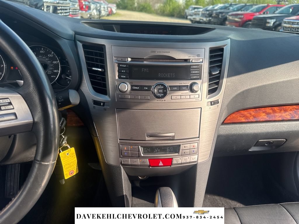 Used 2010 Subaru Outback 2.5i Limited AWD/4WD image 16