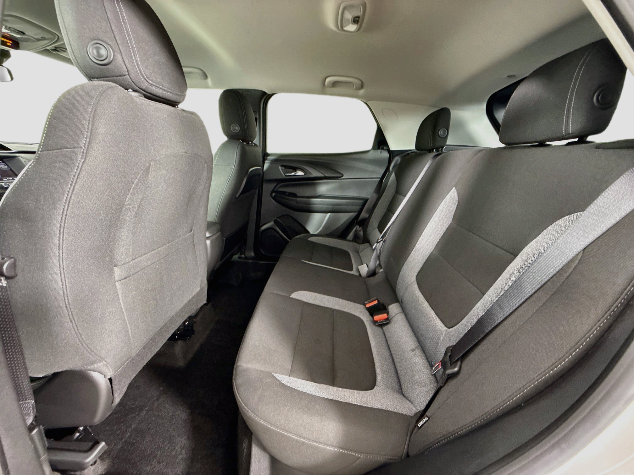 Used 2023 Chevrolet TrailBlazer LT FWD image 25