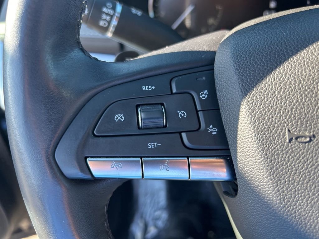 Used 2023 Cadillac XT4 Luxury w/ Cold Weather Package FWD image 45