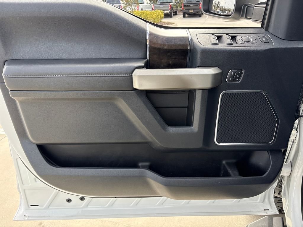 Used 2022 Ford F250 Lariat w/ Lariat Ultimate Package image 16