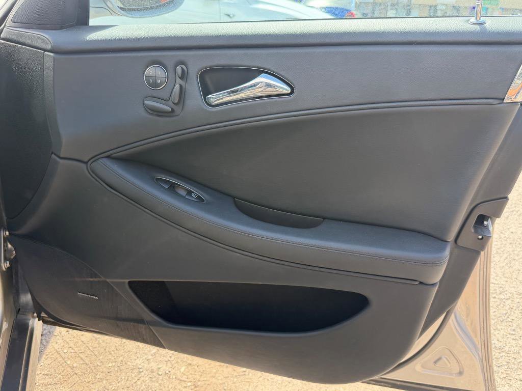 Used 2007 Mercedes-Benz CLS 550 image 18