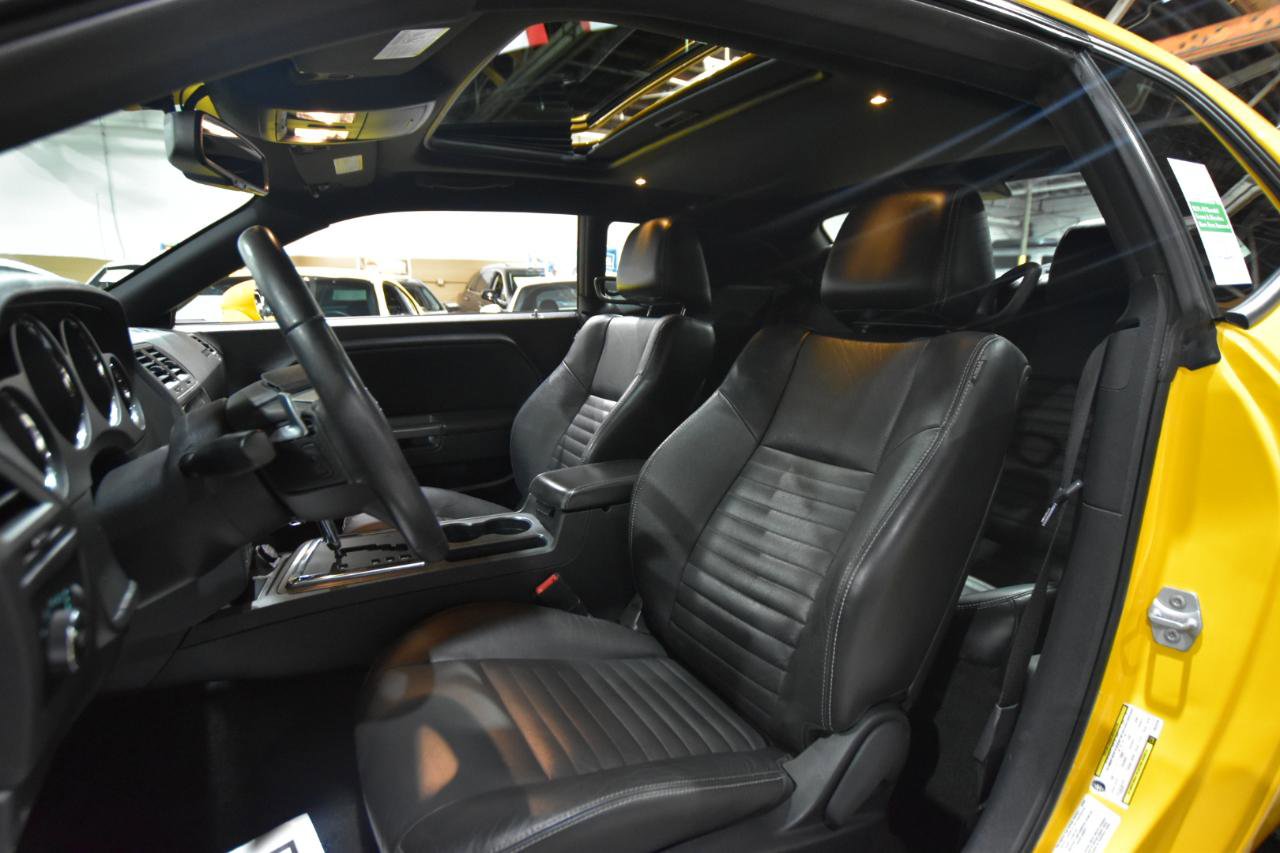 Used 2012 Dodge Challenger R/T image 34