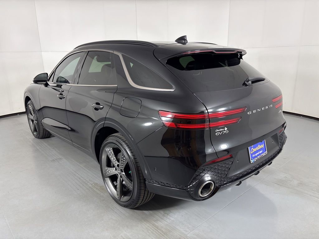 Used 2025 Genesis GV70 3.5T Sport w/ Sport Advanced Package AWD/4WD image 8