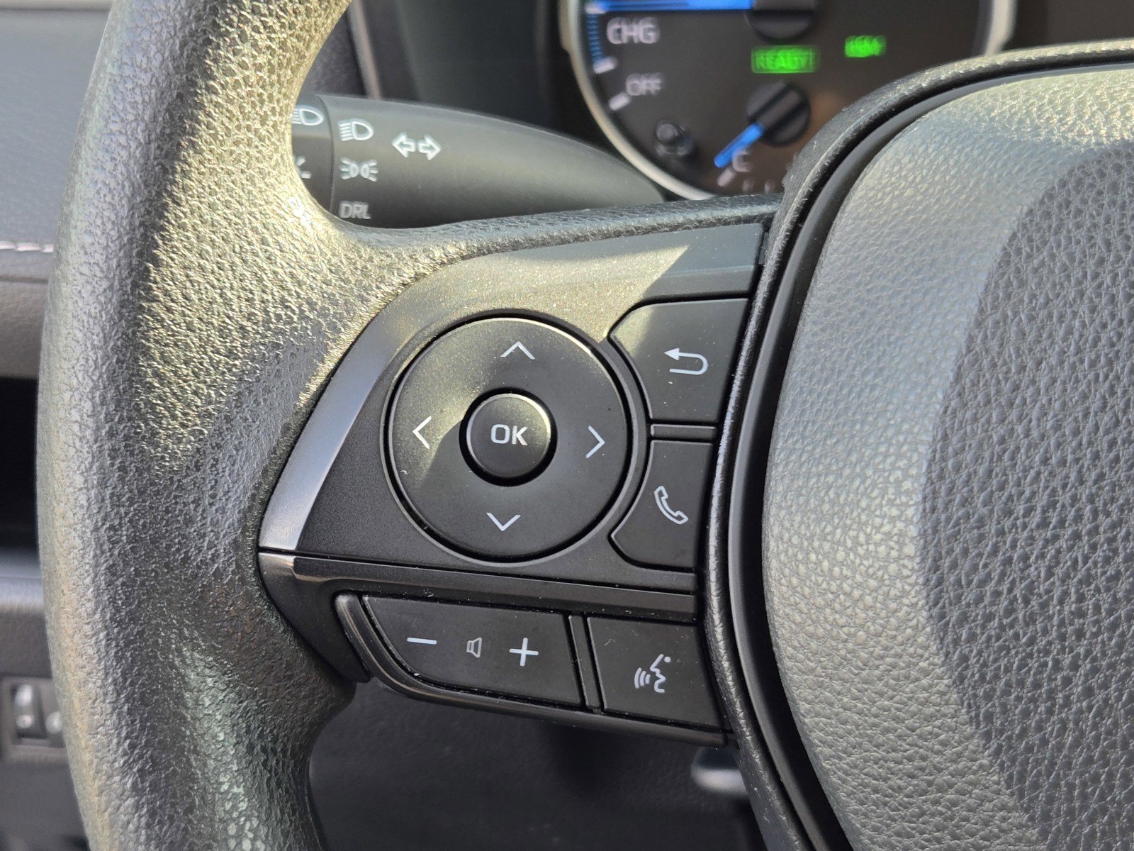 Used 2022 Toyota RAV4 LE image 24