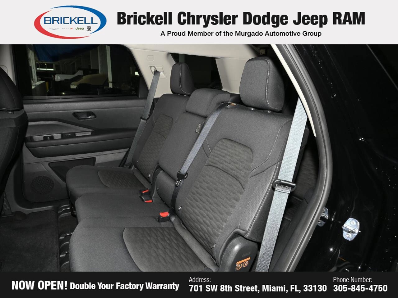 Used 2025 Nissan Pathfinder SV FWD image 21
