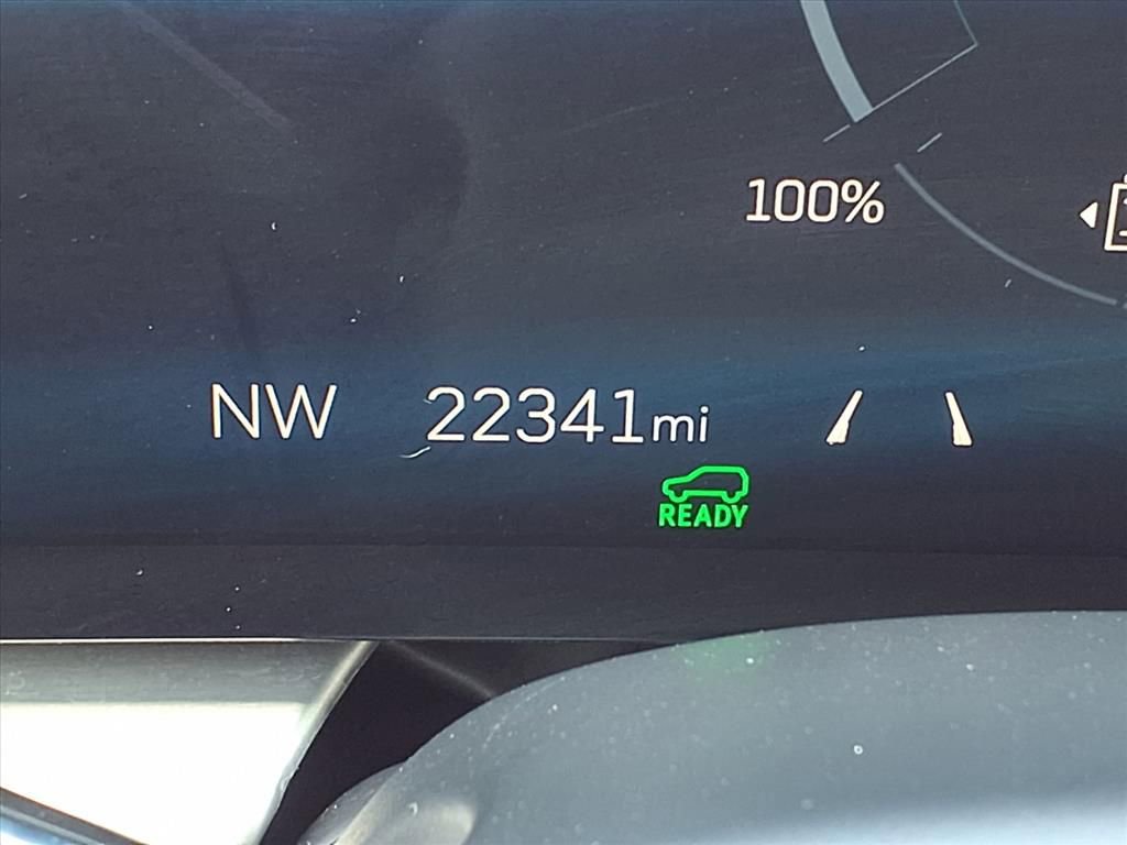 Used 2024 Cadillac Lyriq Sport image 38