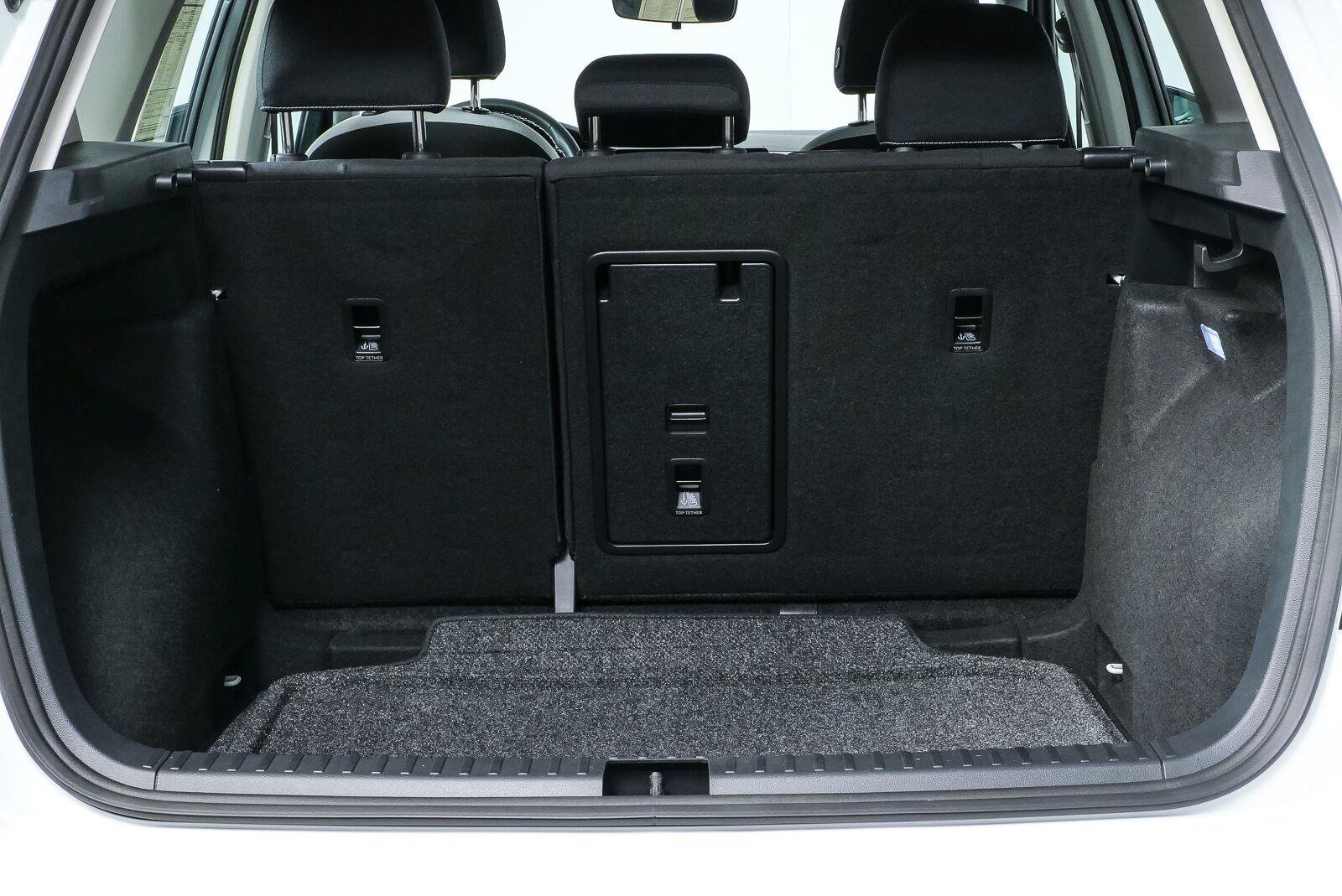 Certified 2025 Volkswagen Taos S FWD image 25