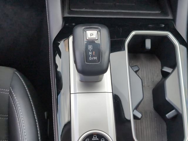 Used 2025 Mitsubishi Outlander SE FWD image 20