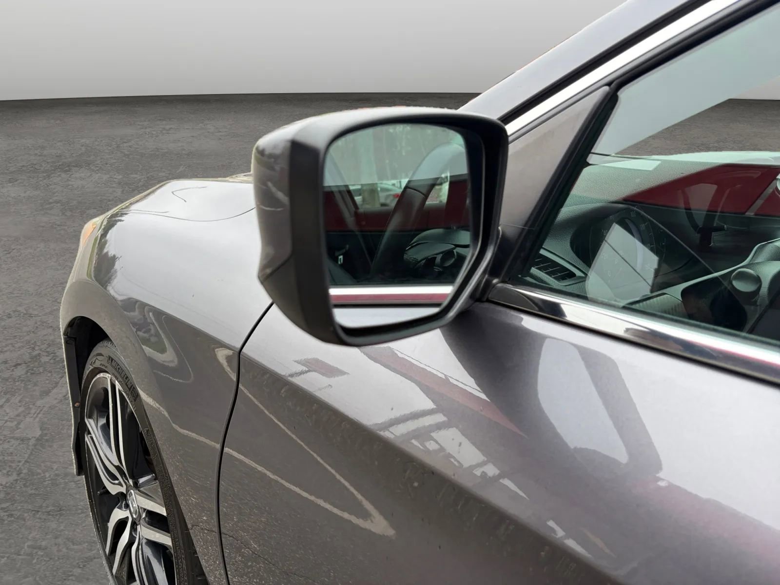 Used 2017 Honda Accord Sport image 31