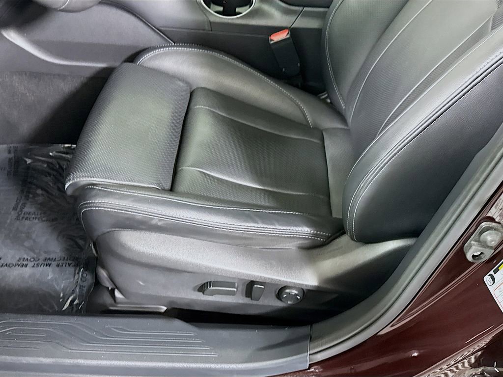 Certified 2023 Subaru Outback Touring AWD/4WD image 26