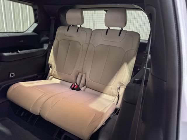 Used 2023 Jeep Grand Cherokee L Limited w/ Luxury Tech Group II AWD/4WD image 24