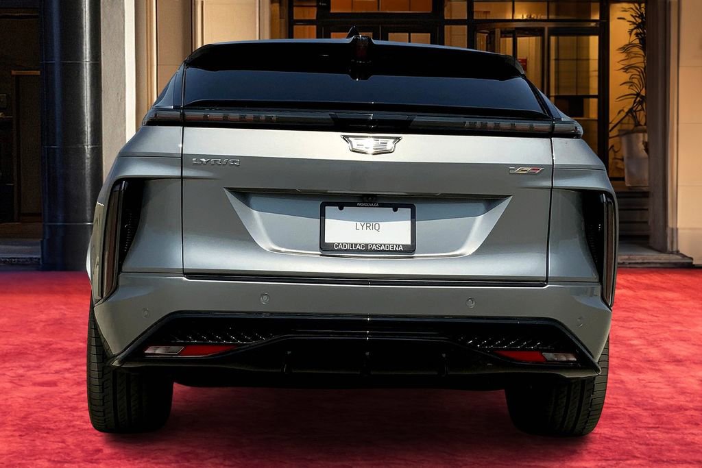 New 2026 Cadillac Lyriq V image 5