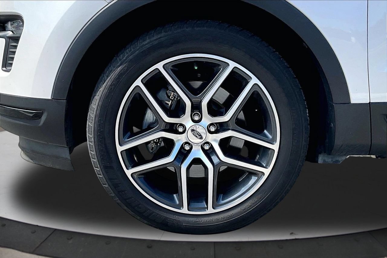 Used 2019 Ford Explorer Sport w/ Equipment Group 401A AWD/4WD image 33