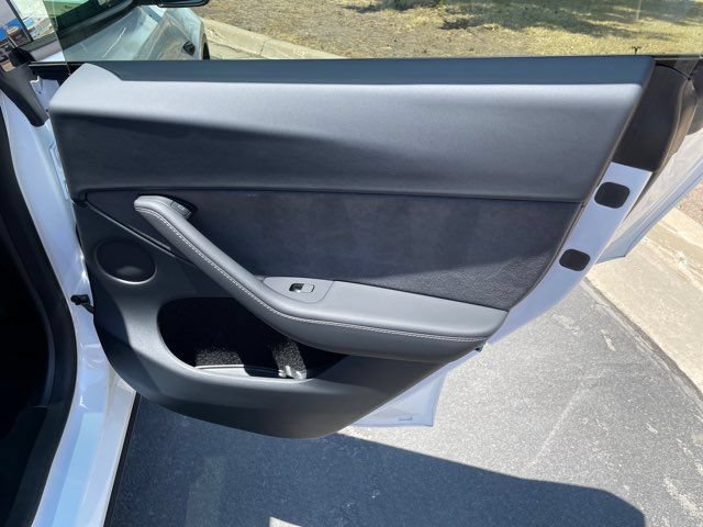 Used 2023 Tesla Model Y Long Range AWD/4WD image 17