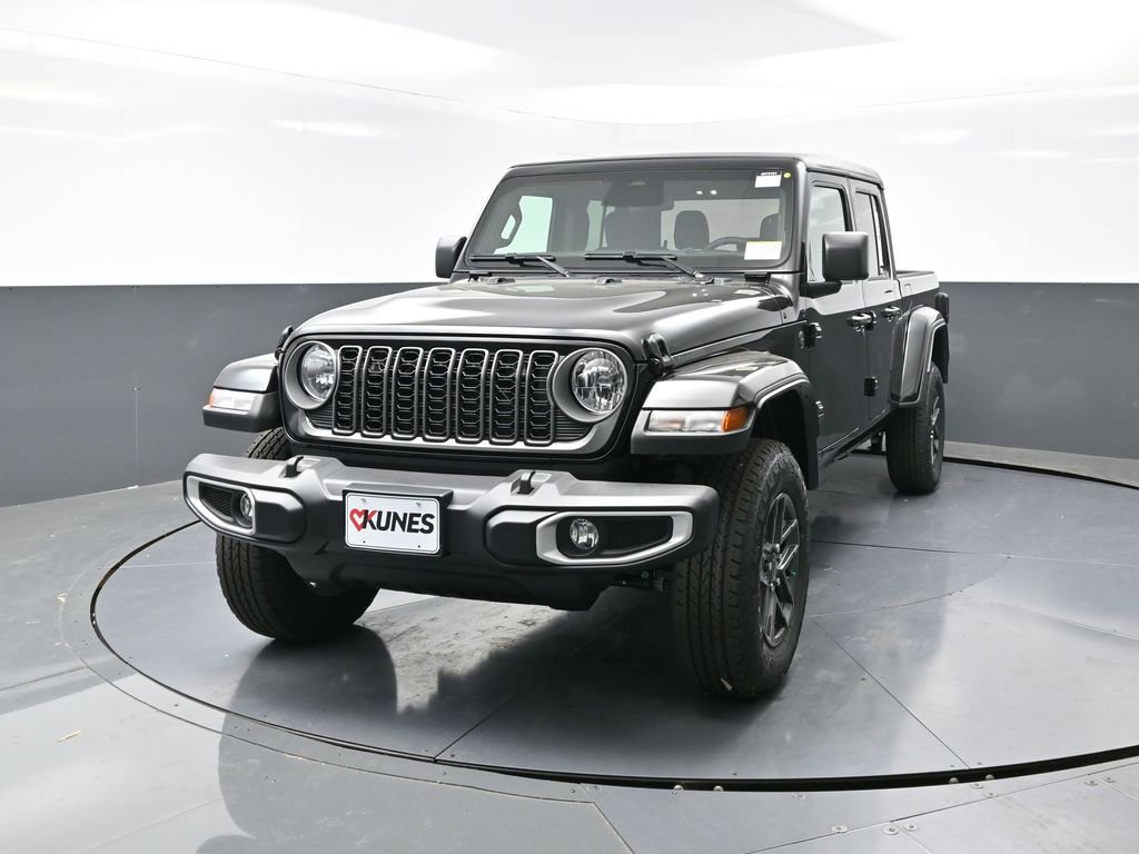 New 2026 Jeep Gladiator Sport image 7